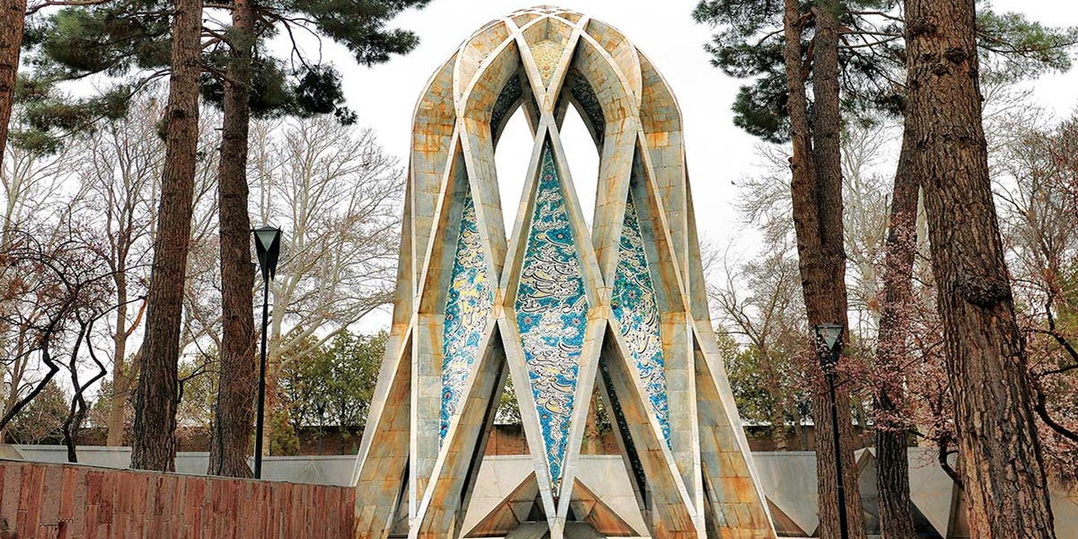 شعر سنگ قبر خیام