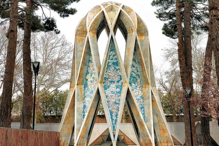شعر سنگ قبر خیام